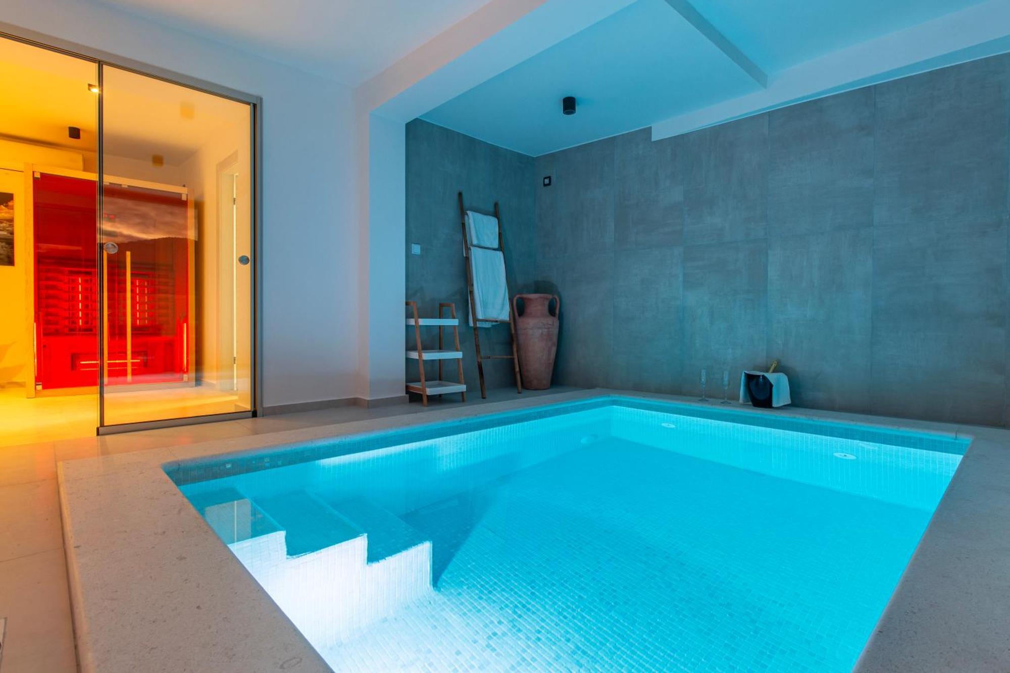 Seafront Villa Kupinica With Heated Pool Vinišće Eksteriør bilde