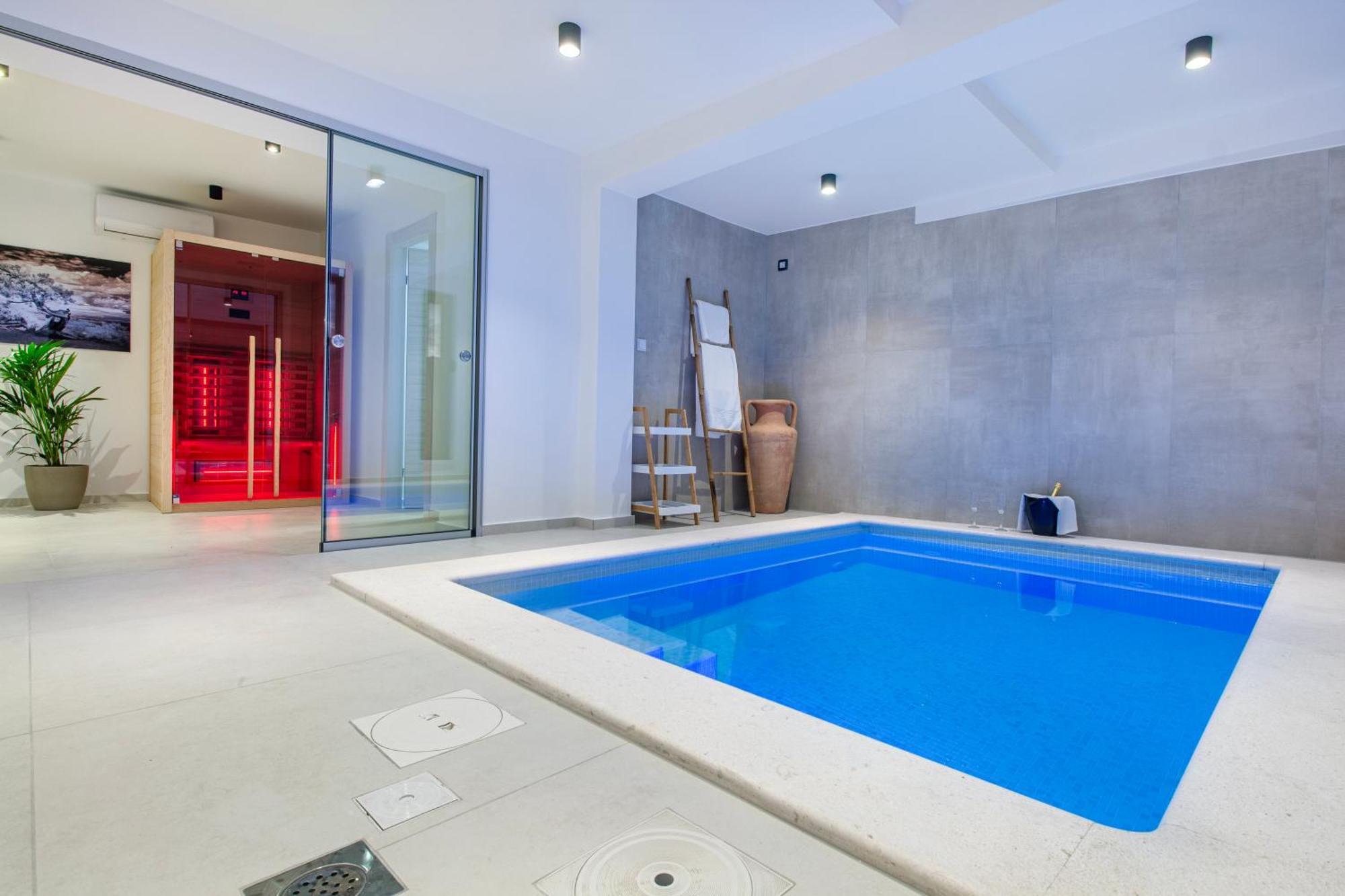 Seafront Villa Kupinica With Heated Pool Vinišće Eksteriør bilde
