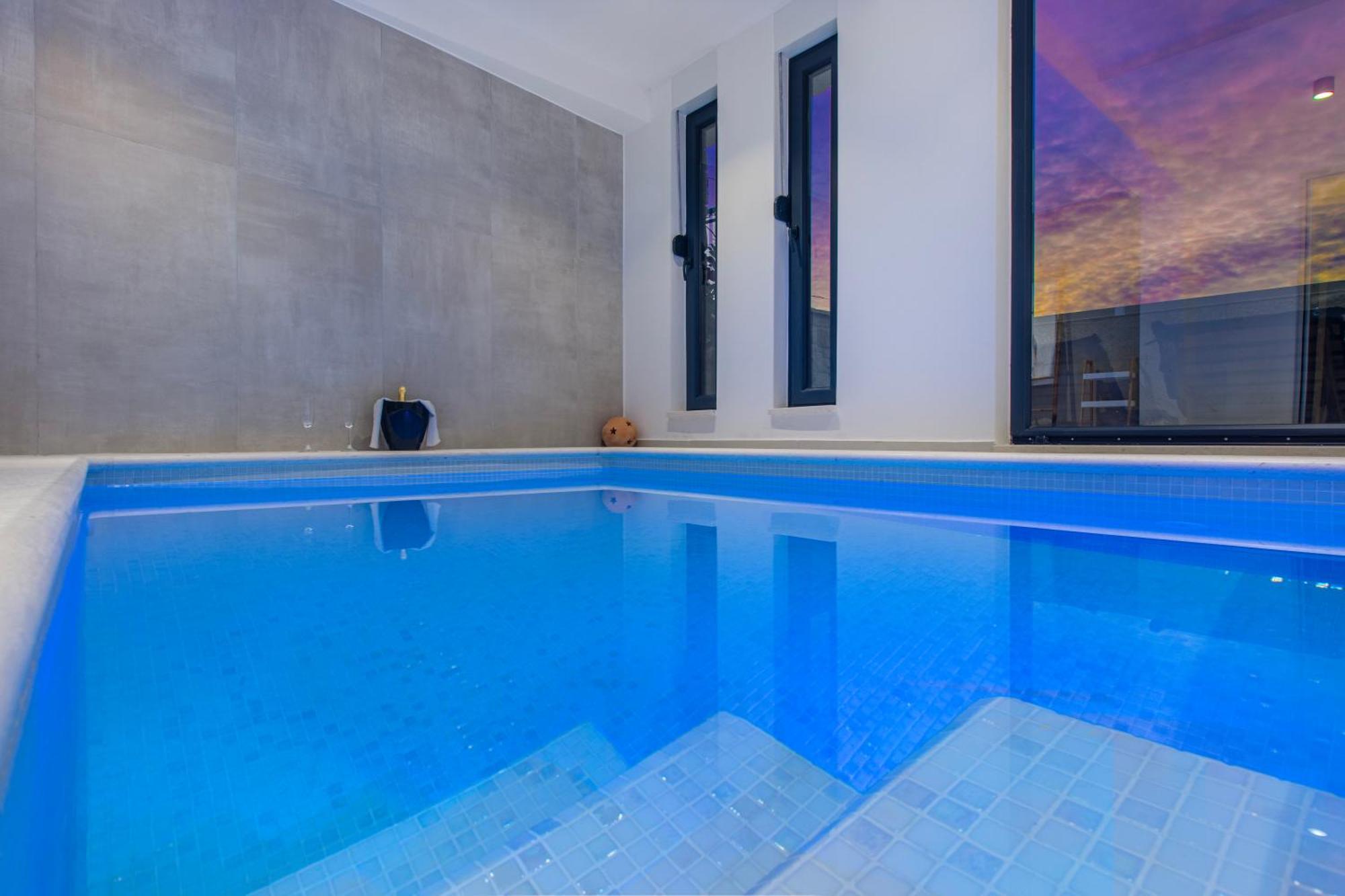 Seafront Villa Kupinica With Heated Pool Vinišće Eksteriør bilde