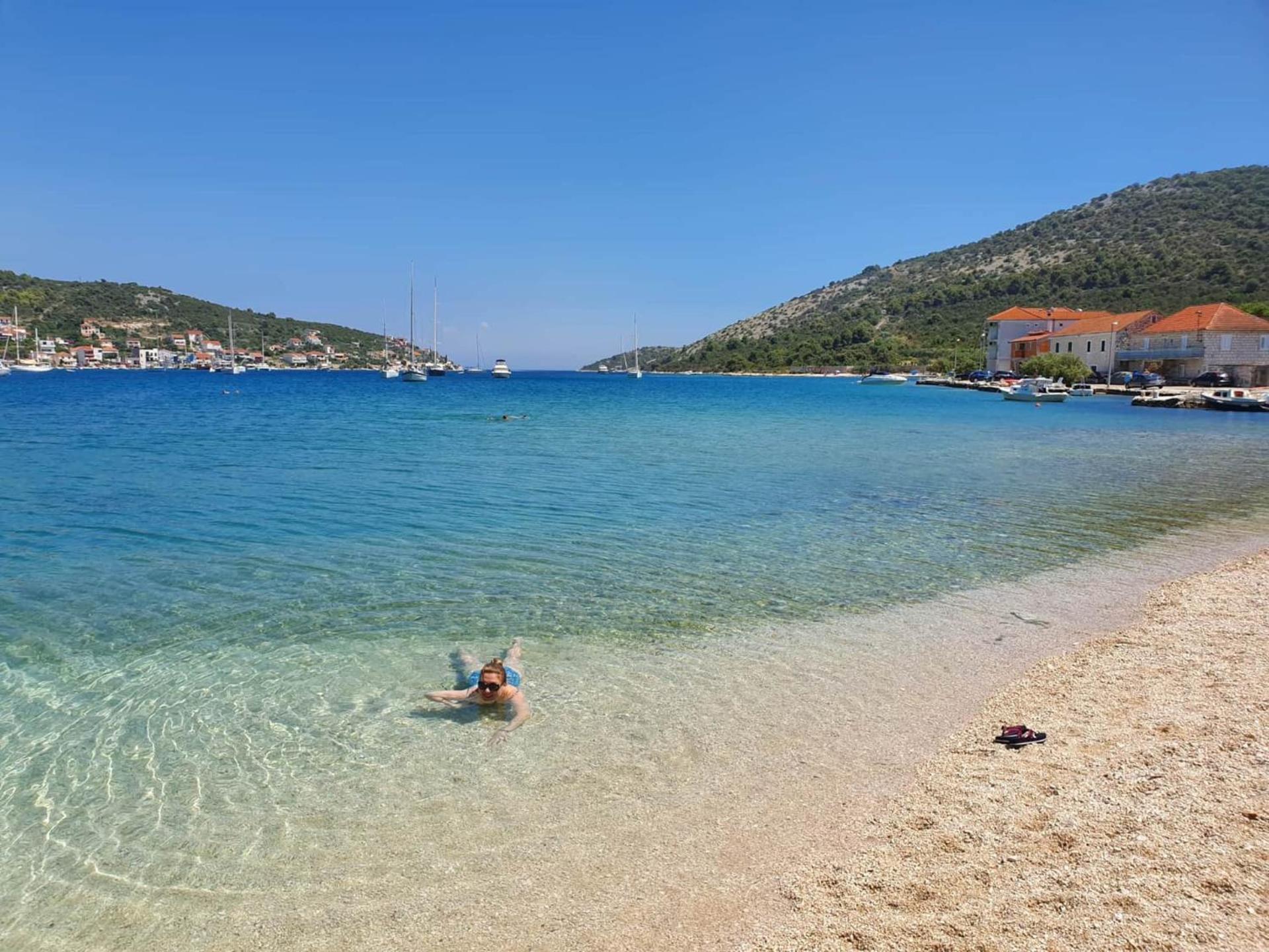 Seafront Villa Kupinica With Heated Pool Vinišće Eksteriør bilde